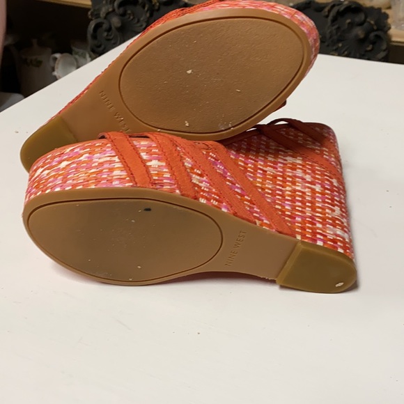 Coral Nine West wedges - Picture 5 of 5